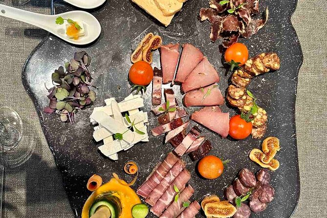 1-Hour Wine Tasting Experience in Protara