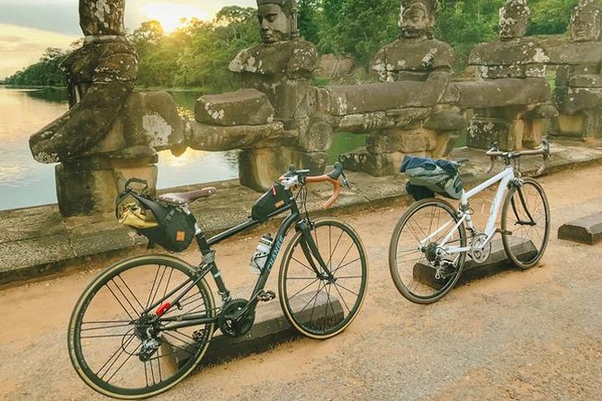 Angkor Wat & Bayon: the Smiling Temple Bike Tour