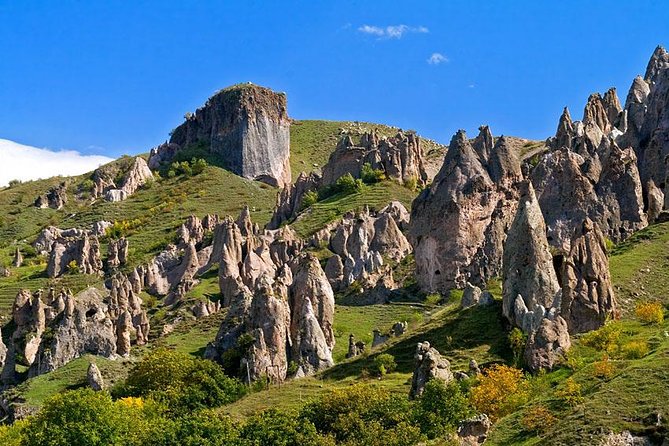 Armenia Between Nature and Religion / 10 Days