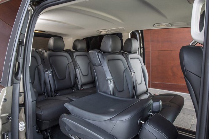 Arrival Transfer Siena Airport SAY to Siena City by Van or Car