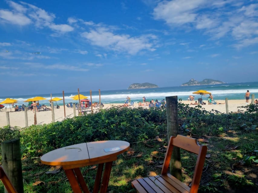 Barra Da Tijuca: the Kingdom of Waters, Its Secrets and Biodiversity.