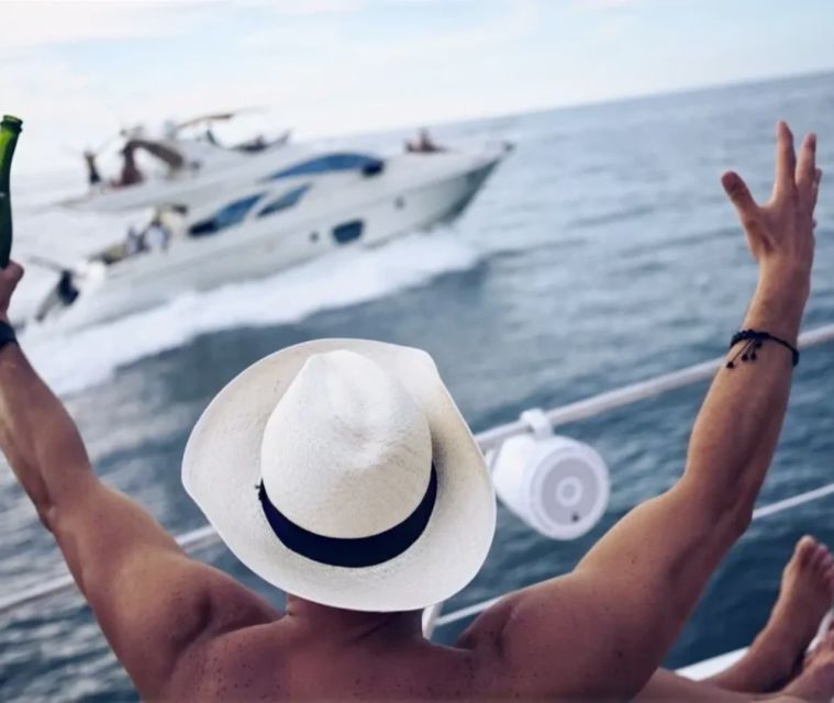 Cartagena: Speedboat Sunset Party Cruise With Drinks
