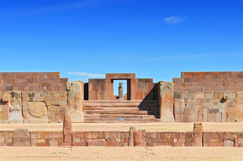 From Puno: Exploring La Paz and Tiwanaku , Full Day