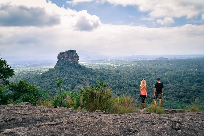 Full Day Tour to Dambulla Cave Temple & Sigiriya Rock Fortress From Anuradhapura