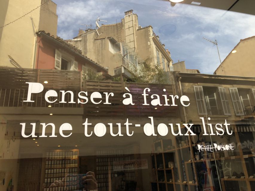 Marseille: Street Art Walking Tour and Local Drink