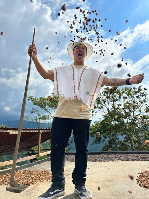 Medellín: Coffee Tour With Tastings and Lunch