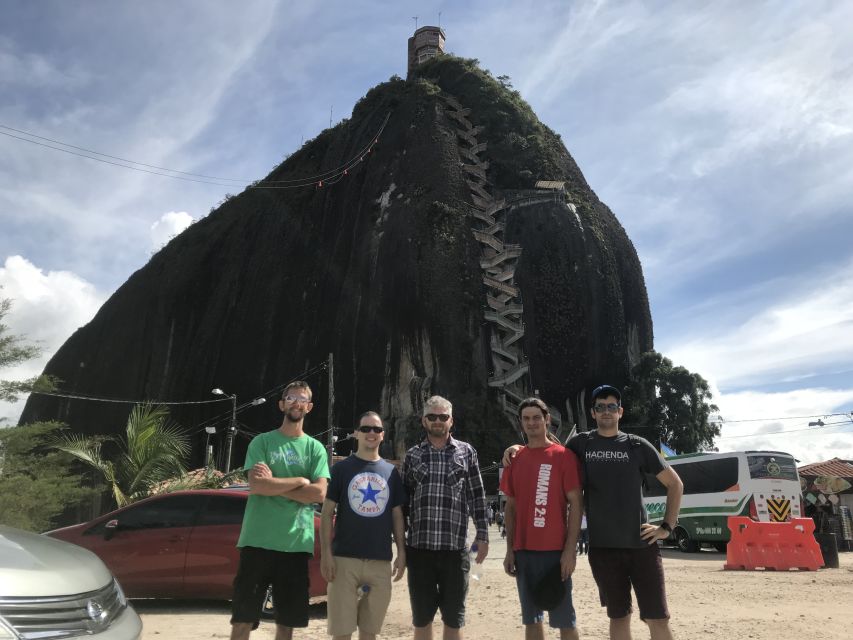 Medellín: Guatape Village With Coffee and Fruit Tasting Tour