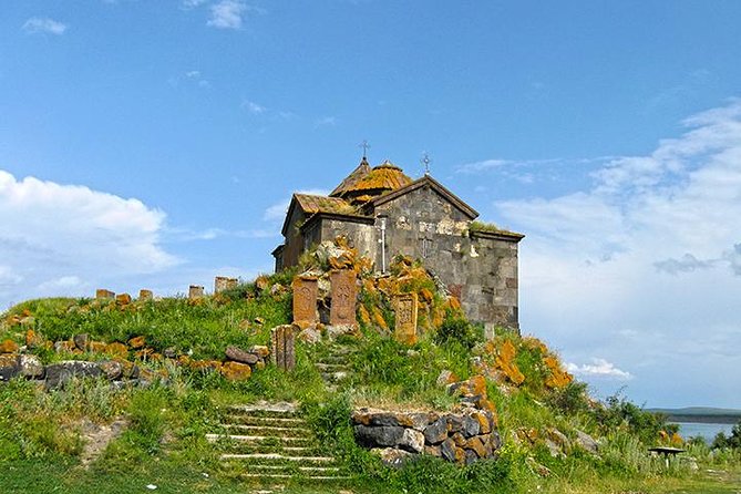 Private Tour to Khor Virap, Areni Winery, Noravank, Selim Pass, Hayravank