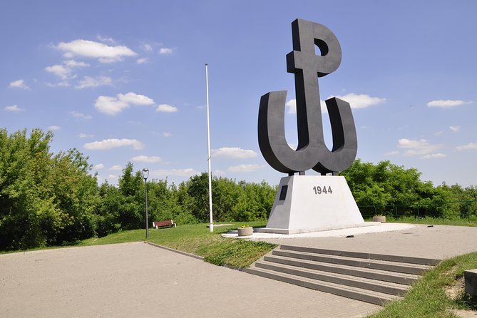 Replaced Warsaw Uprising Museum, WWII