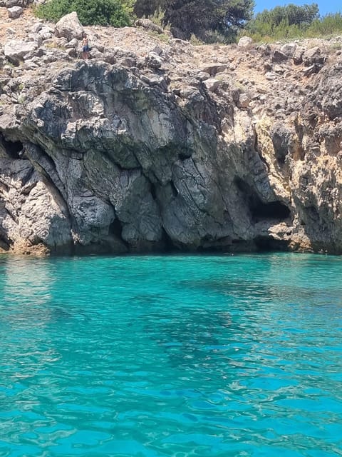 Sesimbra: 3 Bays Tour