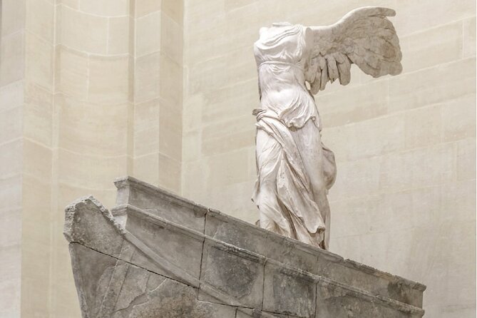 The Best of the Louvre Museum: Private Guided Tour