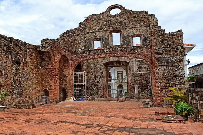 Tour of Panama City: From Its Origins to Today