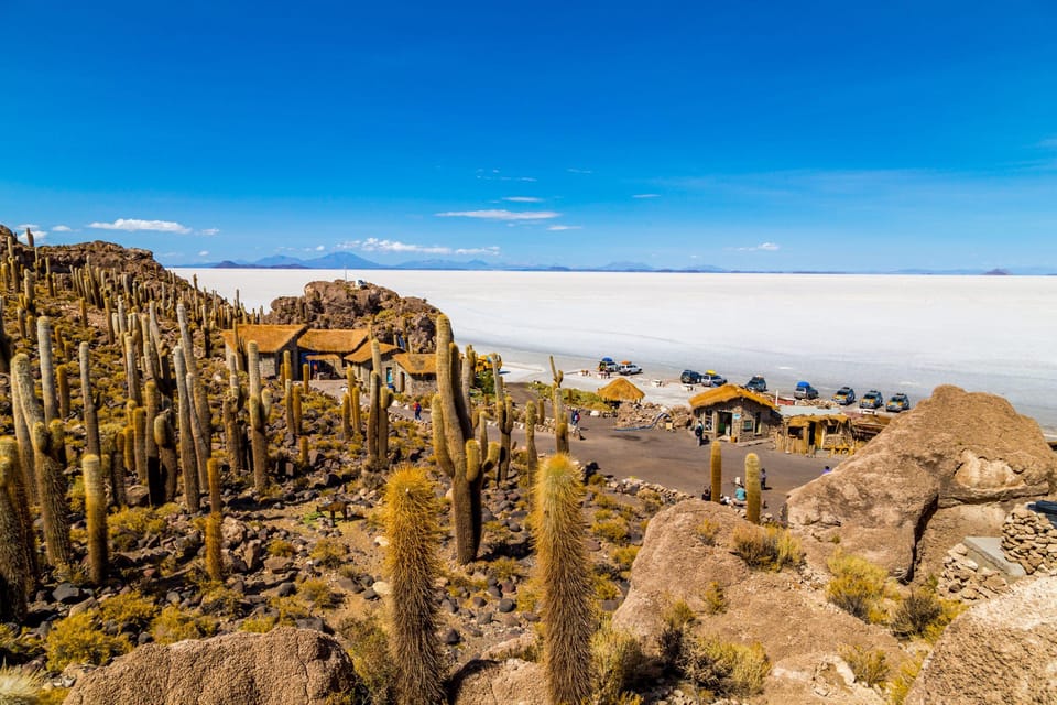 Uyuni Salt Flats (Day Tour) – English Speaking Guide
