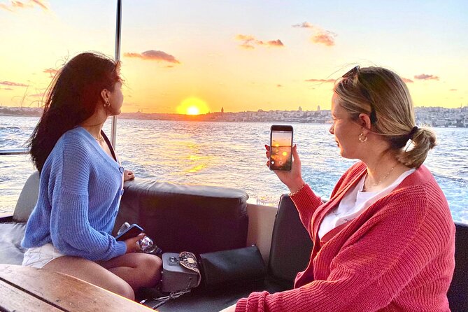 Istanbul Sunset Luxury Yacht Cruise With Snacks and Live Guide - Key Sights Along the Bosphorus