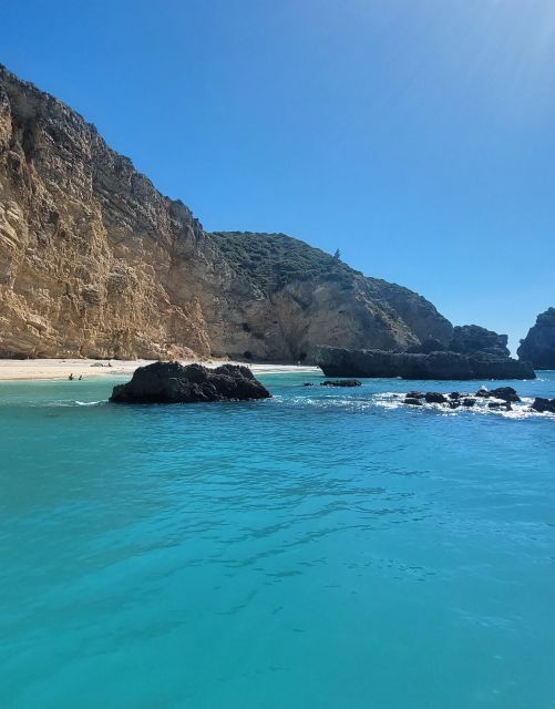 Sesimbra: Ribeiro Do Cavalo Beach Roundtrip Boat Transfer