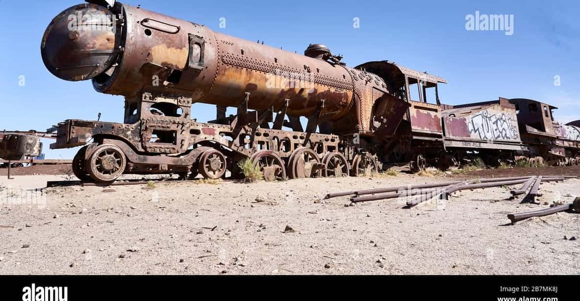 Uyuni Salt Flats - Full Day Tour From Uyuni - Itinerary Highlights