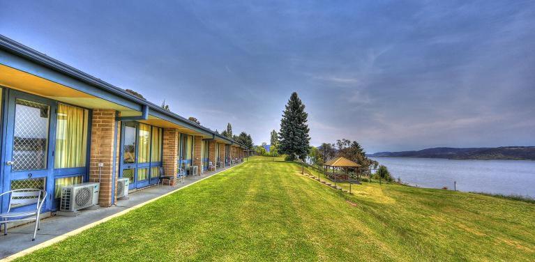 Lake Jindabyne Hotel Review