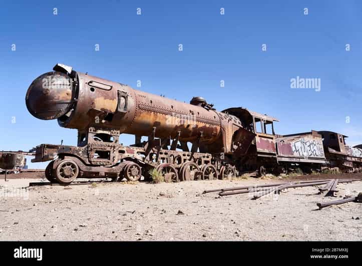 Uyuni Salt Flats - Full Day Tour From Uyuni - Train Cemetery