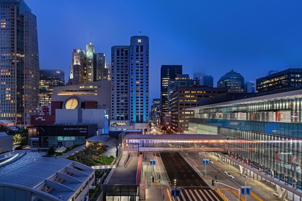 W San Francisco Review