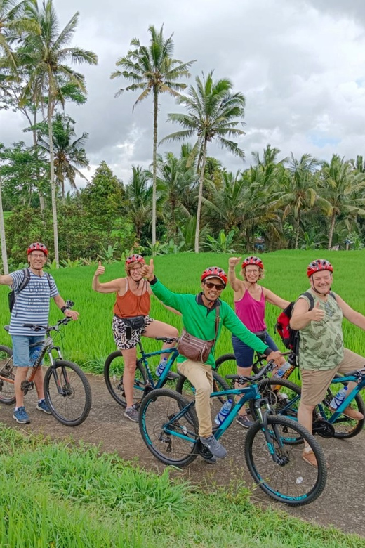 Bali: Ubud Downhill Cycling Tour With Transfer All-Inclusive