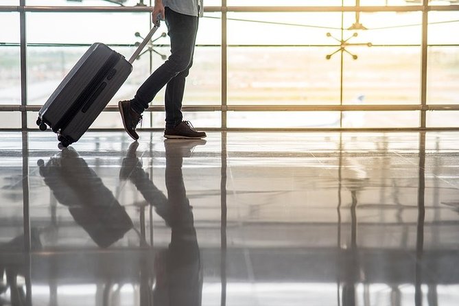 Private Transfer: Panama City Airport (Pty) to Panama City
