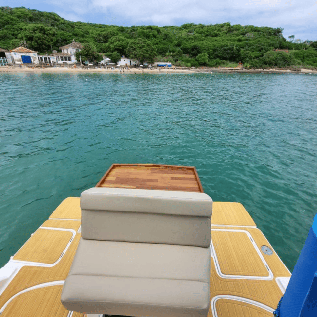 Rio De Janeiro: Private Speedboat Tour in Búzios 8 Pax